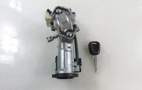 Opel Agila B Ignition lock 3397062J10