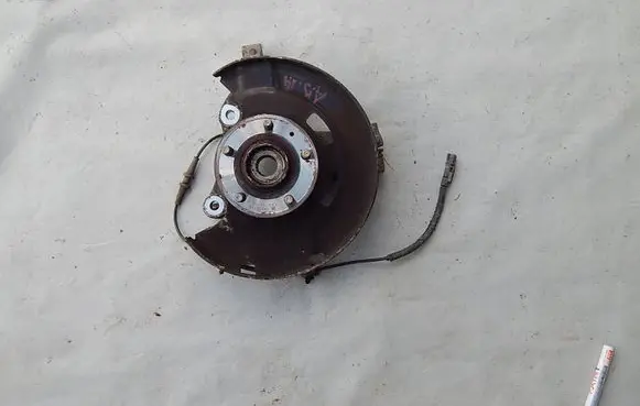 Opel Astra J Stub axle 