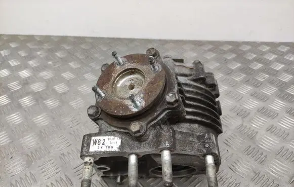 Toyota RAV 4 (XA30) Gearbox transfer box case W822Y109