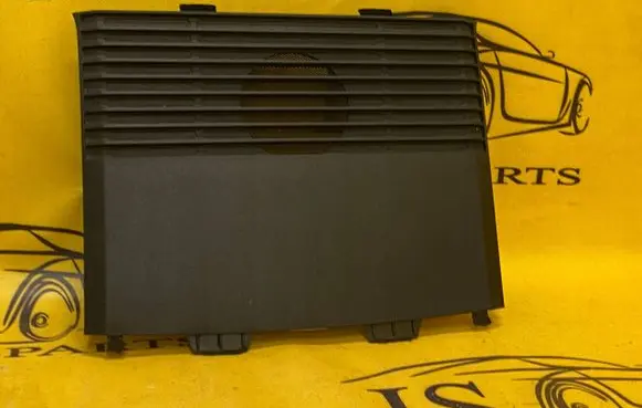 Ford Mustang VI Dash center speaker trim cover FR3B6304405A