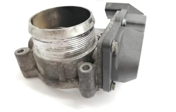 Volkswagen Multivan T5 Throttle valve 076128063A