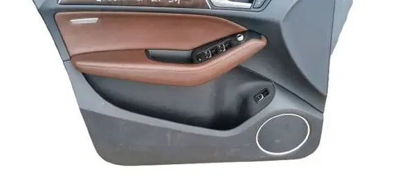 Audi Q5 SQ5 Front door card panel trim