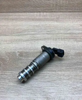 BMW 5 F10 F11 Camshaft vanos timing valve 8605123 13151880