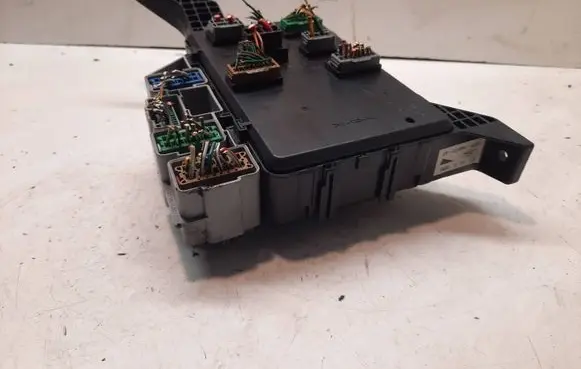 Ford Mondeo Mk III Fuse box set 1S7T14A301CC 71587314