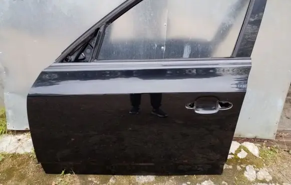 BMW X3 E83 Front door