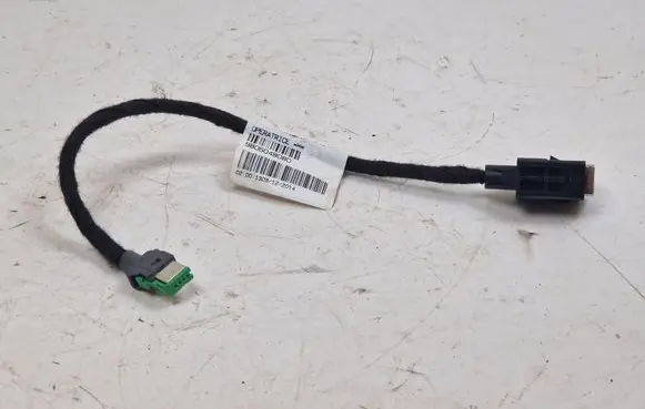 Peugeot 308 USB socket connector 9806048080