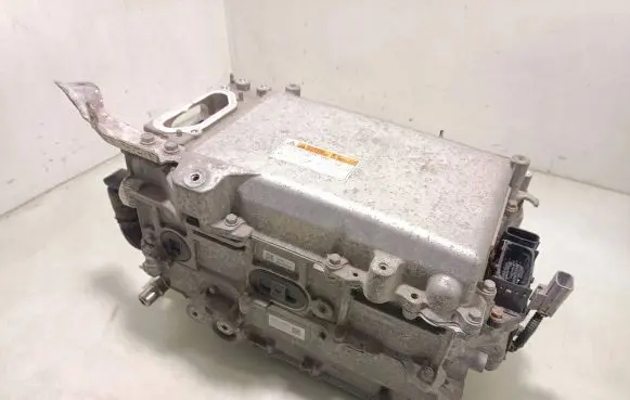 Toyota RAV 4 (XA40) Voltage converter inverter G92A042030 2321001503 22521142000711