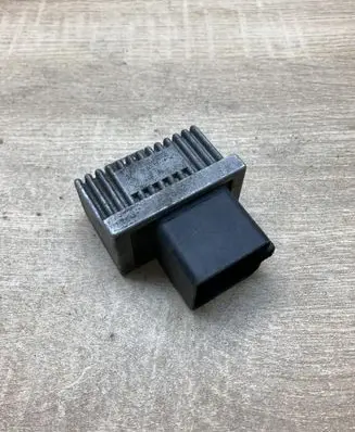 Renault Laguna II Glow plug pre-heat relay 7700115078