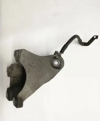 Audi Q7 4L Engine mounting bracket 7L6199303