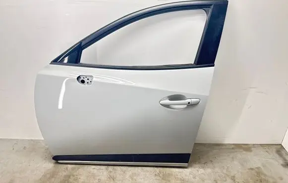 Mazda CX-3 Front door