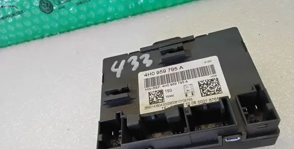 Audi A8 S8 D4 4H Door control unit/module 4H0959795A