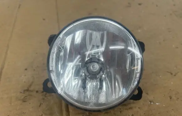 Renault Clio IV Front fog light 90012264