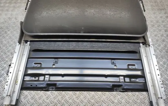 Mitsubishi Outlander Sunroof set 