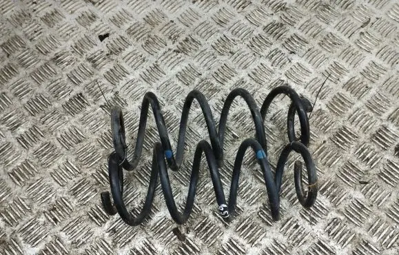 Toyota Yaris Rear coil spring