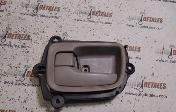 Mitsubishi Grandis Front door interior handle MN105359