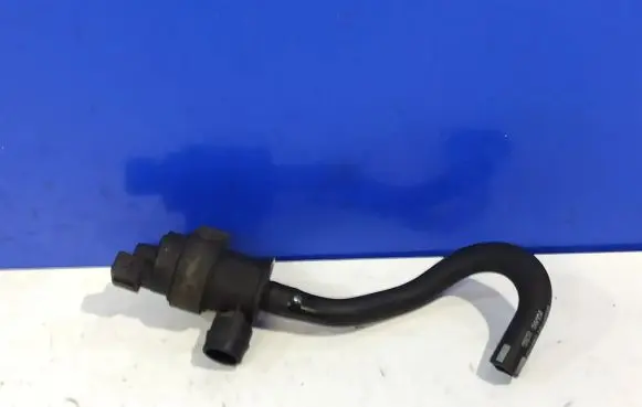 Volvo XC90 Engine mount vacuum valve 8653857