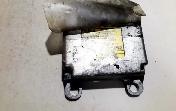 Toyota RAV 4 (XA20) Airbag control unit/module