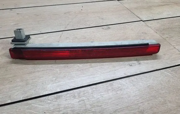 Mercedes-Benz E W211 Third/center stoplight A2118200256 2DA008625