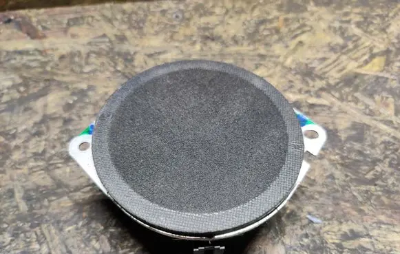 Jeep Compass Panel speaker 05064359AB