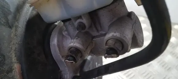 Opel Zafira B Master brake cylinder