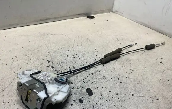 Honda Civic Rear door lock 