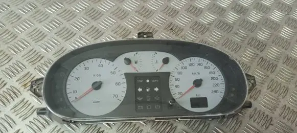 Renault Scenic I Speedometer (instrument cluster) P7700428718A