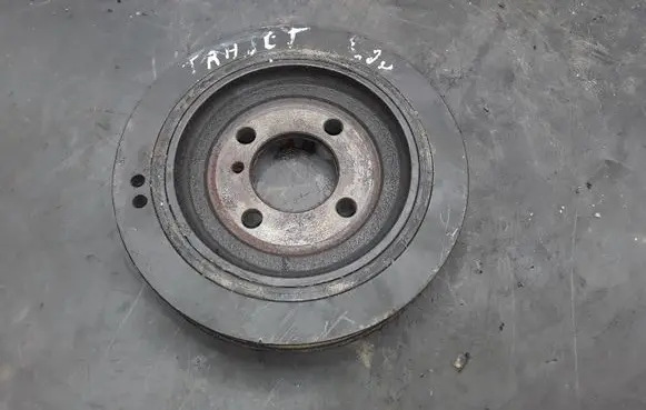 Hyundai Trajet Crankshaft pulley NOCODE
