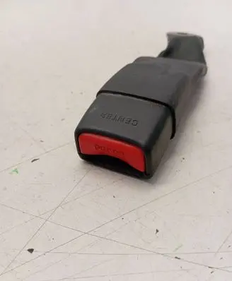 Mitsubishi Grandis Rear seatbelt M4231