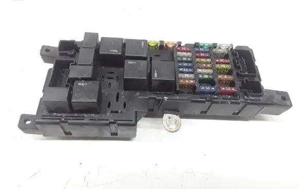 Volvo S60 Fuse module 8637841