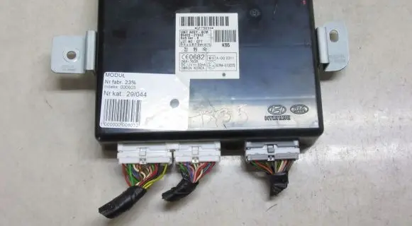 Hyundai ix35 BSM Control unit 954002Y552