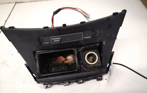 Car ashtray