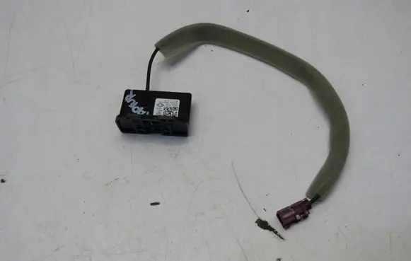 Renault Captur II Aerial GPS antenna 28212406R