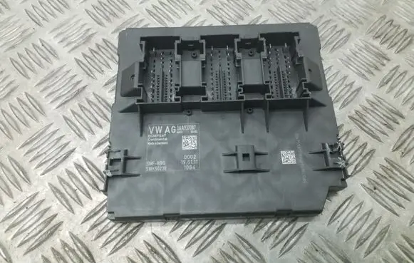 Volkswagen PASSAT B7 Comfort/convenience module 3AA937087