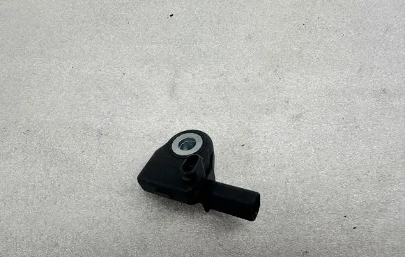 Skoda Octavia Mk3 (5E) Airbag deployment crash/impact sensor 3Q0959351A 3Q0959351