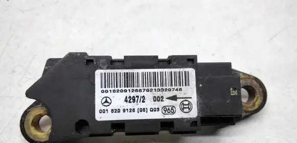Mercedes-Benz E W211 Airbag deployment crash/impact sensor 0018209126