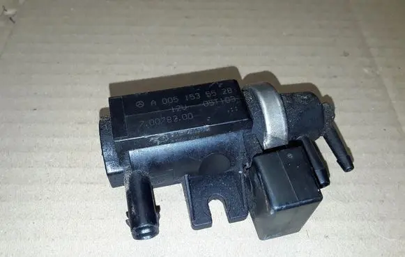 Mercedes-Benz A W169 Turbo solenoid valve A0051535528 70078200