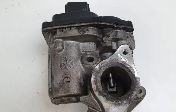 Nissan Juke I F15 Throttle valve 147102557R H8201143495