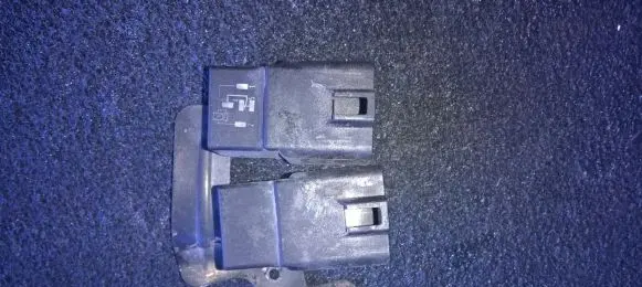 Jaguar XJ X308 Other relay LNA6710AA V2313Z1001