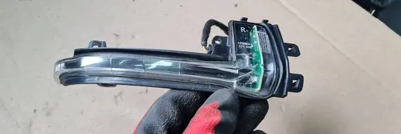 Audi A4 S4 B8 8K Mirror indicator light 8K0949102C 01021402
