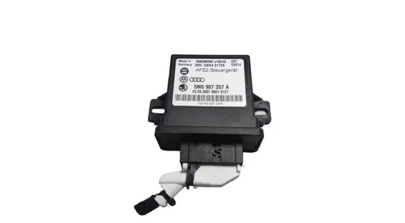 Volkswagen PASSAT B6 Light module LCM 5M0907357A 5WK49172A