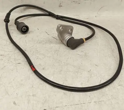 Mercedes-Benz E W124 Front ABS sensor wiring 1245401617 A1245401617 0265001283