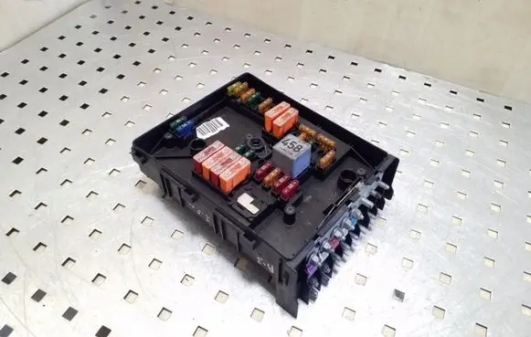Audi A3 S3 8P Fuse box set 1K0937125