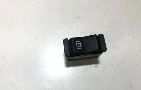 Mercedes-Benz S W126 Windscreen/window heater switch 0008206110