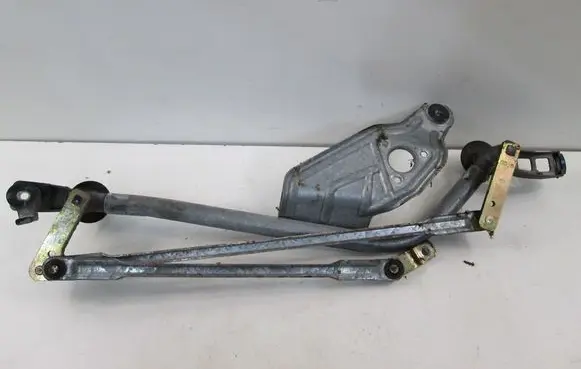 Nissan Almera Tino Front wiper linkage 