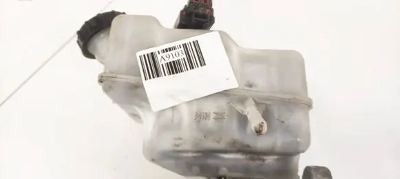 Brake fluid reservoir