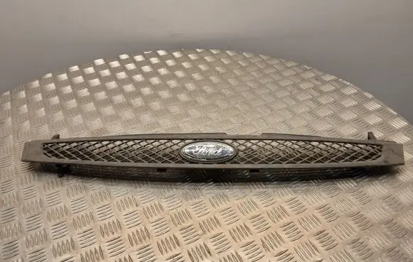 Ford Fiesta Front grill 2S618200AGW