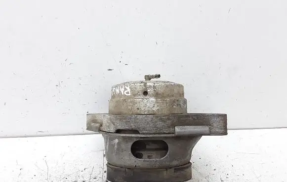 Land Rover Range Rover L322 Engine mount bracket KKB500730