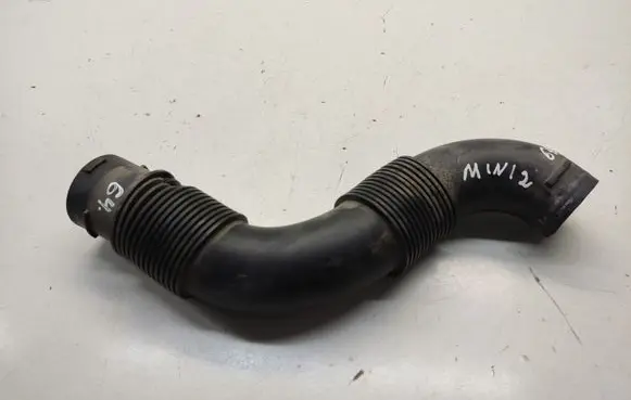 Mini Cooper Countryman R60 Air intake duct part 9804245 13179804245 140326