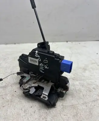 Skoda Fabia Mk1 (6Y) Front door lock 3B1837016CE CZWL3A01207
