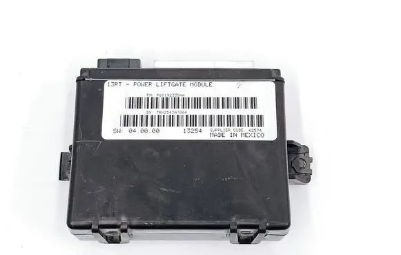 Chrysler Town u0026 Country V Tailgate/trunk control unit/module P68192335AA